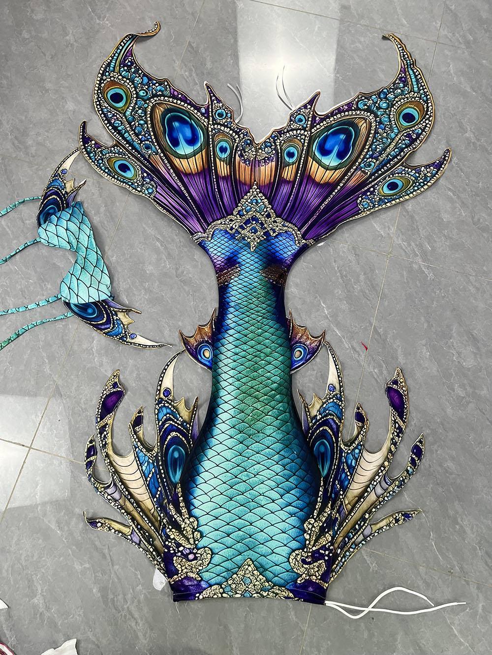 ชุดหางนางเงือกแบบใหม่ หางนางเง - Aquarium & Marine Museum Ums บทวิจารณ์และราคา